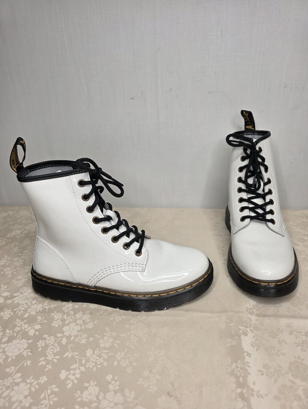 Dr. Martens Zavala White Patent Leather 8-Eye Combat Boots Women's Size 7